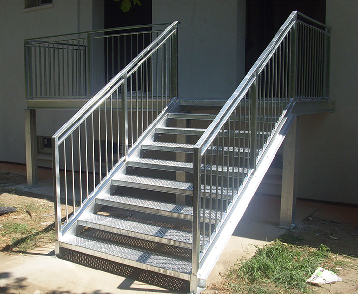 Scala in acciaio realizzata da Ceoldo — foto 1