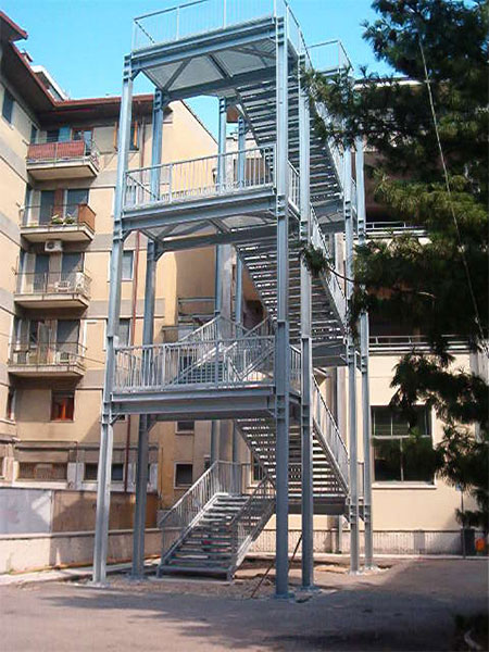 Scala in acciaio realizzata da Ceoldo — foto 10
