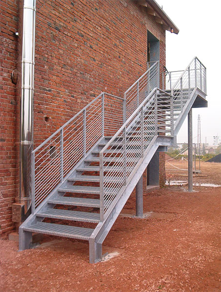 Scala in acciaio realizzata da Ceoldo — foto 11