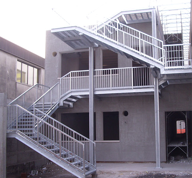 Scala in acciaio realizzata da Ceoldo — foto 18