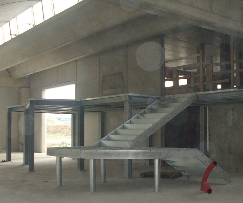 Scala in acciaio realizzata da Ceoldo — foto 3