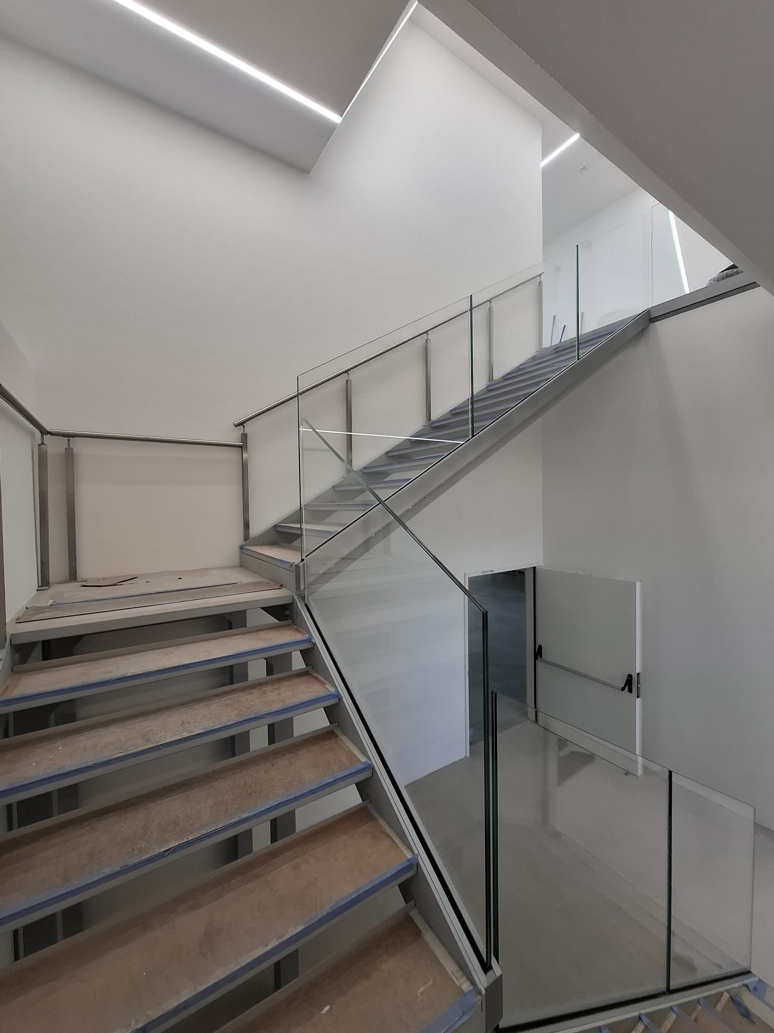 Scala in acciaio realizzata da Ceoldo — foto 33