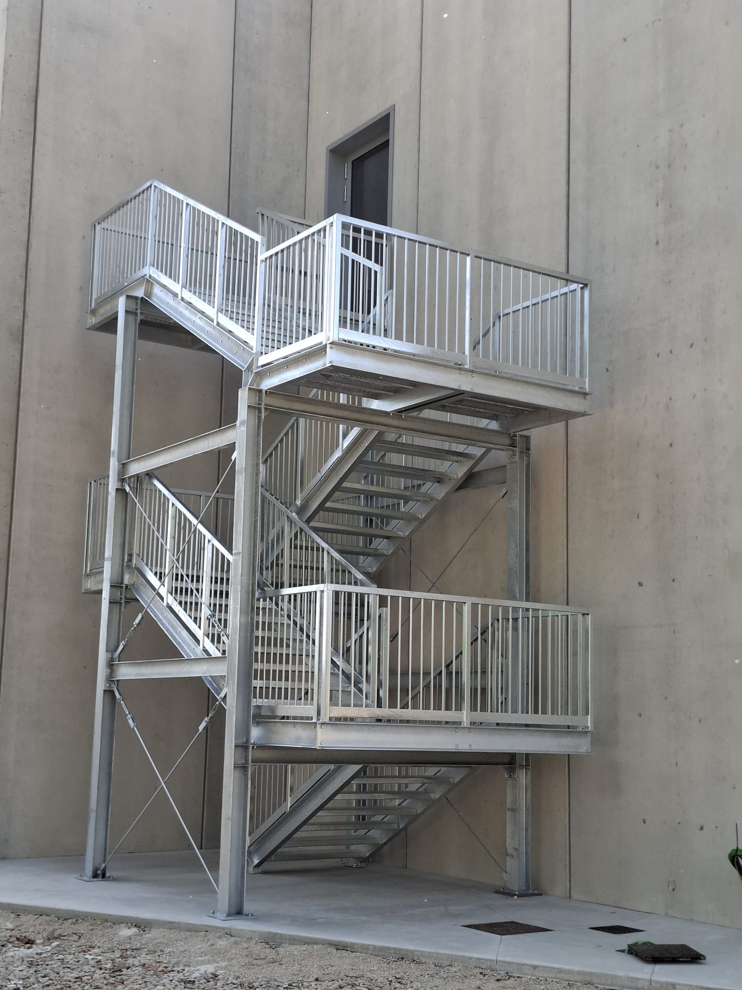 Scala in acciaio realizzata da Ceoldo — foto 34