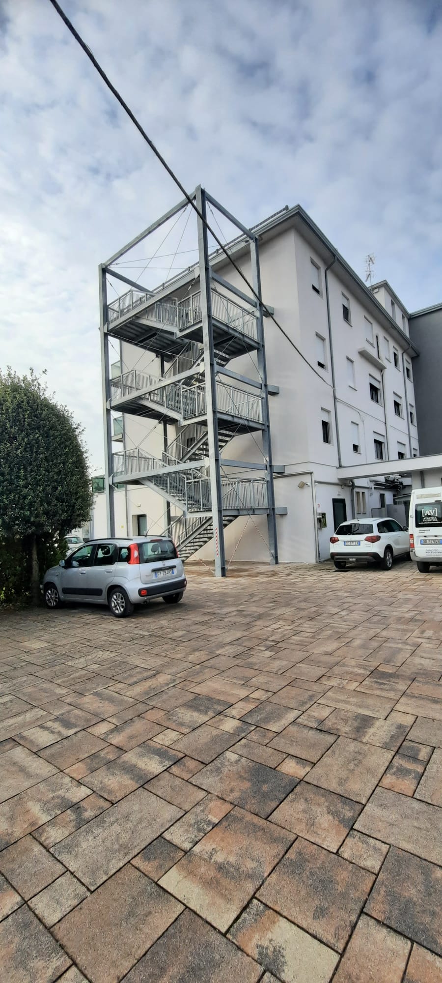 Scala in acciaio realizzata da Ceoldo — foto 44