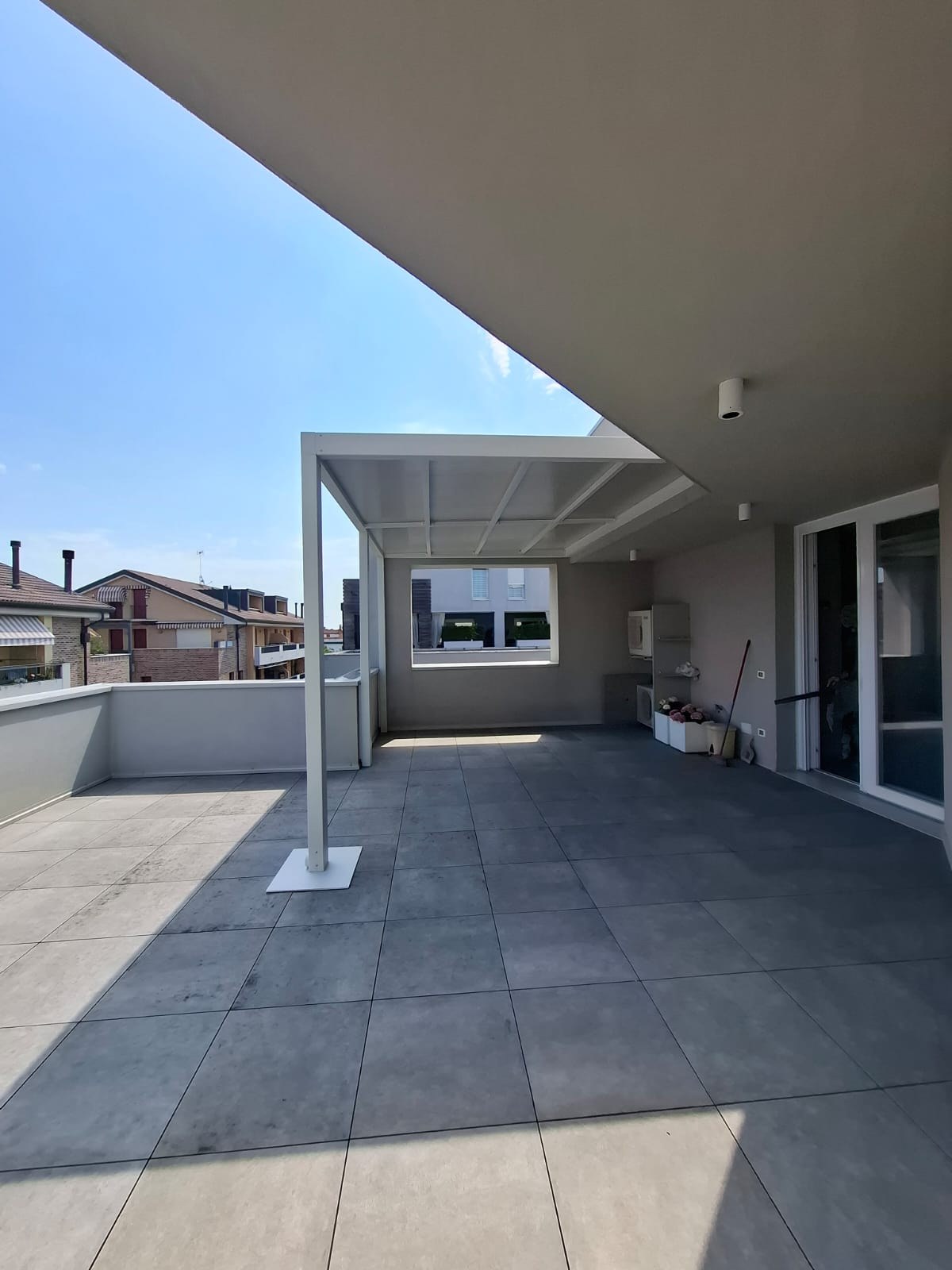 Tettoia o pergola in acciaio realizzata da Ceoldo — foto 32